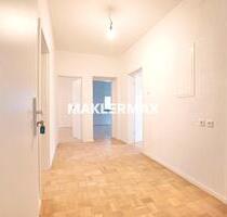 kernsaniertes WG-Zimmer (3er-4er WG) inkl. Einbauküche und großem Balkon mit Blick ins Grüne - Stuttgart Hedelfingen