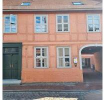 2 Zimmer Wohnung - 315,00&nbsp;EUR Kaltmiete, ca.&nbsp; 35,00&nbsp;m&sup2; in Röbel/Müritz (PLZ: 17207)