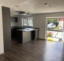 Großzügige 5,5-Zimmer Wohnung mit eigener Terrasse und Garten - Empfingen