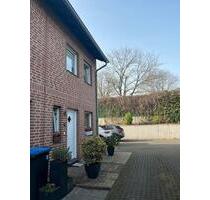 Charmantes Reiheneckhaus mit Garten, 4 Schlafzimmern u. Garage - Moers Schwafheim