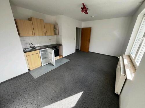 Foto - 1 Zimmerwohnung mit weißem Duschbad