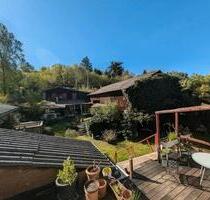Kleines Anwesen, Haus , Scheunen.. großes Grundstück - Offenbach-Hundheim
