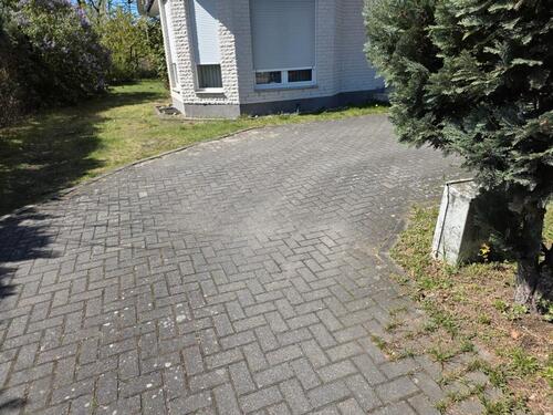 Foto - BER Parkplatz Altglienicke Bus - 30,00&nbsp;EUR Miete,