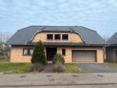 Foto - Einfamilienhaus mit großem Grundstück