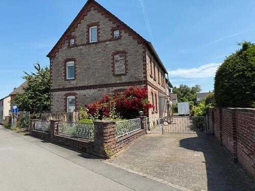 Foto - 3-Familienhaus mit zwei Doppelhaushälften
