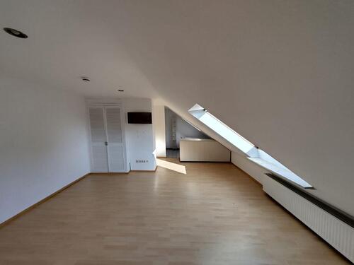 Foto - Teilmöbliertes Dachgeschoss Apartment in Hannover Doehren