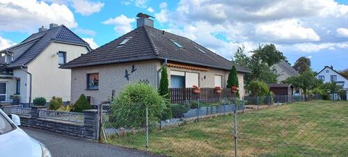 Foto - Wohnhaus zu verkaufen - 295.000,00 EUR Kaufpreis,