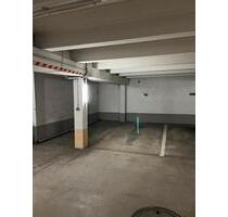 Tiefgaragen Stellplatz für Auto + 2 Motorräder bei OEZ - München Schwabing-Freimann