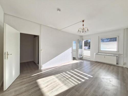 Foto - Helle 3-Zimmer-Wohnung - 1. Etage! Kurzfristig verfügbar!