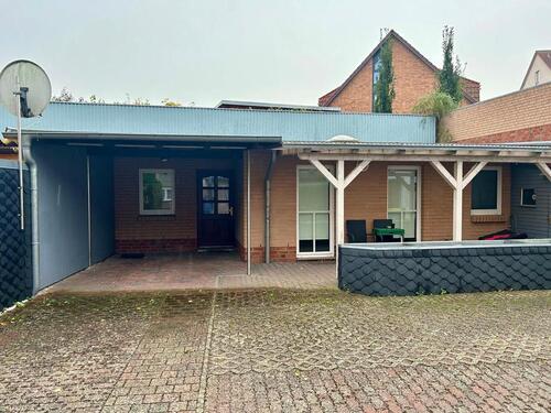 Foto - Doppelhaushälfte und separates Wohnhaus
