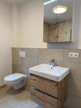 Foto - 2-Zimmer Wohnung, EG, Neuwertig, EBK, Top Lage