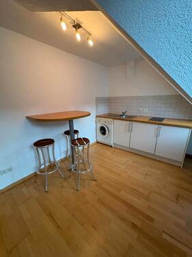 Foto - 1 Zimmer Dachgeschoßwohnung zur Miete in Würzburg