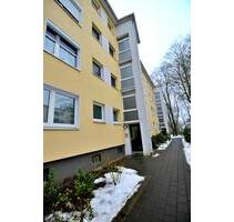 Vahr Nä. Universität und Mercedes - TOP 3 Zi mit Balkon - Hochparterre - ruhig gelegen in einer Sackgasse Geben Sie bitte immer Ihre Tlefeonnummer mit an !!!! - Bremen Hemelingen