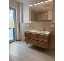 2-Zimmer Wohnung, Neuwertig, EBK, Top Lage - Straubing