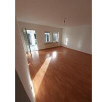 Große 4-Zimmer Wohnung mit Garage und Garten - Vechelde