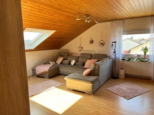 Foto - Dachgeschosswohnung 95m2 zu vermieten