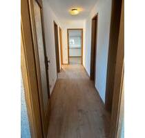Sanierte 3.Zi DG ruhige Lage - 1.090,00 EUR Kaltmiete, in Illerkirchberg (PLZ: 89171)