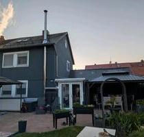 Einfamilienhaus mit großen Grundstück - Nürnberg Falkenheim
