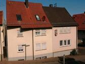 Foto - Doppelhaus mit 3 Wohnungen. - 330.000,00 EUR Kaufpreis, ca.  210,00 m²