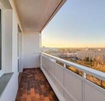 Wohnen im Hochhaus - 340,00&nbsp;EUR Kaltmiete, ca.&nbsp; 57,80&nbsp;m&sup2; in Hoyerswerda (PLZ: 02977)