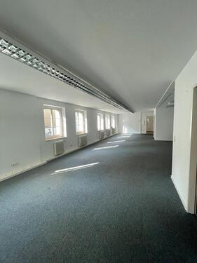 Foto - Zentral in der Innenstadt von Moers: Charmante Bürofläche zu vermieten
