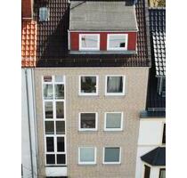 Von privat: Zinshaus mit 5 Einheiten & Garage - 5,5% Rendite - Bremen Neustadt