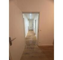 2,5-Zimmer-Wohnung mit Balkon – kernsaniert. Marienfelde. - Berlin Pankow