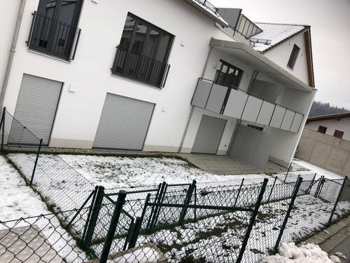 Foto - 3-Zimmer-Erdgeschosswohnung mit Terrasse und Garten in Isen