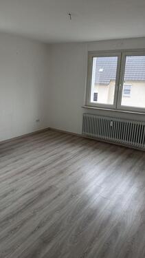Foto - 3-Zimmer-Wohnung mit hellem Laminatboden in Detmold-Georgstraße