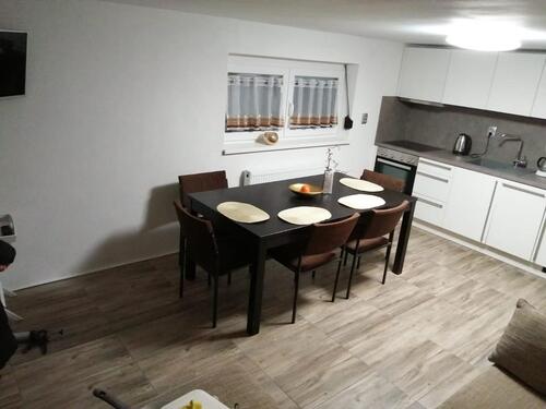 Foto - Erdgeschosswohnung mit 3 Zimmern