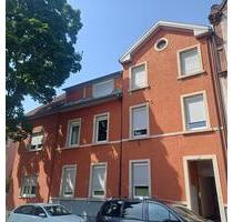 Zum Kauf: Stilvolle 3,5-Zimmer-Altbauwohnung im DGOffenburg- Ost