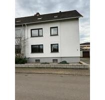 Dillingen-Pachten: Wohnung über 2 Etagen, ca. 135 m², 6-7 Zimmer, Küche, 2 Bäder, Balkon - Dillingen (Saar)