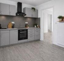 3,5 Zimmer Wohnung, 2 Duschbädern, sonniger Balkon - Neumünster