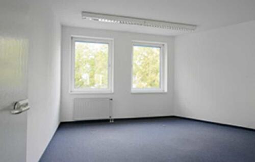 Foto - Moderne Büroflächen mit Lager & Parkplatz in zentraler