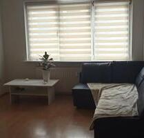 2 Zimmerwohnung im Erdgeschoss mit eigenem Gartenanteil - Duisburg Mittelmeiderich