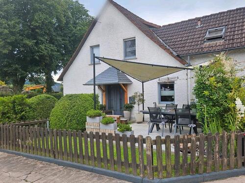 Foto - Doppelhaushälfte - 288.000,00&nbsp;EUR Kaufpreis, ca.&nbsp; 170,00&nbsp;m&sup2;