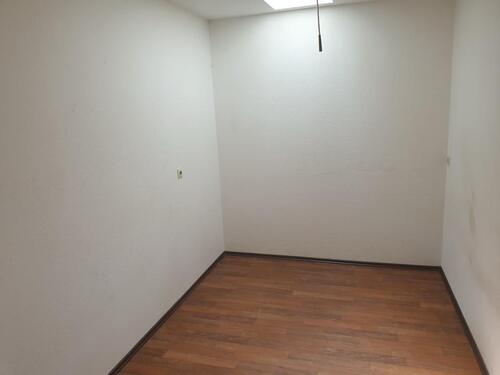 Foto - Wohnung zu vermieten 170qm - 1.200,00 EUR Kaltmiete,