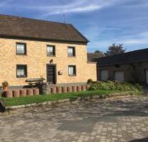 Haus mit 2 Wohnungen im Zentrum von 53819 NKS, provisionsfrei - Lohmar