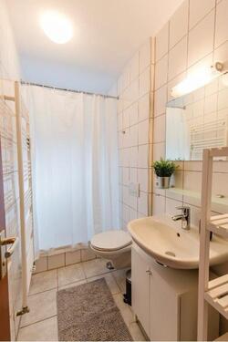 Foto - Wohnung 2 Zimmer - 1.200,00&nbsp;EUR Kaltmiete, ca.&nbsp; 60,00&nbsp;m&sup2;