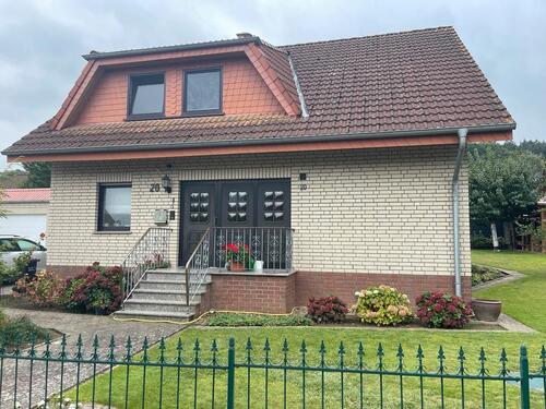 Foto - Haus,Top gepflegtes Einfamilienhaus in ruhiger Lage am Wiehengeb.