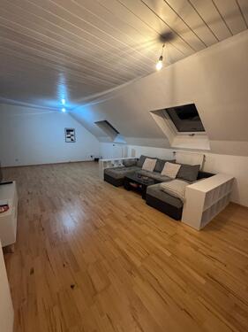 Foto - 2.5 Zimmer Dachgeschoßwohnung in Hatzfeld (Eder)