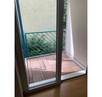 Charmantes 1-Zimmer-Apartment mit Balkon, Tiefgaragenstellplatz - Göttingen Grone
