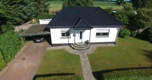 Foto - Idyllisches Eigenheim mit großzügigem Garten