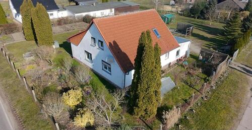 Foto - Einfamilienhaus mit tollem Grundstück