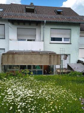 Foto - Reihenmittelhaus incl. Garten, Keller und Garage zu verkaufen.