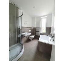 Große 2,5-Zimmer-Wohnung in Velten mit EBK, Tageslichtbad & Stellplatz (Wallbox-Option)