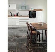 Zwei Zimmer Wohnung mit Fußbodenheizung Terrasse provisionsfrei - Köln Lindenthal