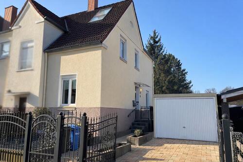 Foto - Modernisiertes Zechenhaus mit großer Garage - sofort bezugsfertig