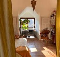 Zwischenmiete, möbliertes Zimmer bis Ende Mai an 1 Untermieterin - Hamburg Altona