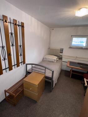 Foto - Kompaktes Monteur-Pendlerzimmer in BüttelbornWorfelden
